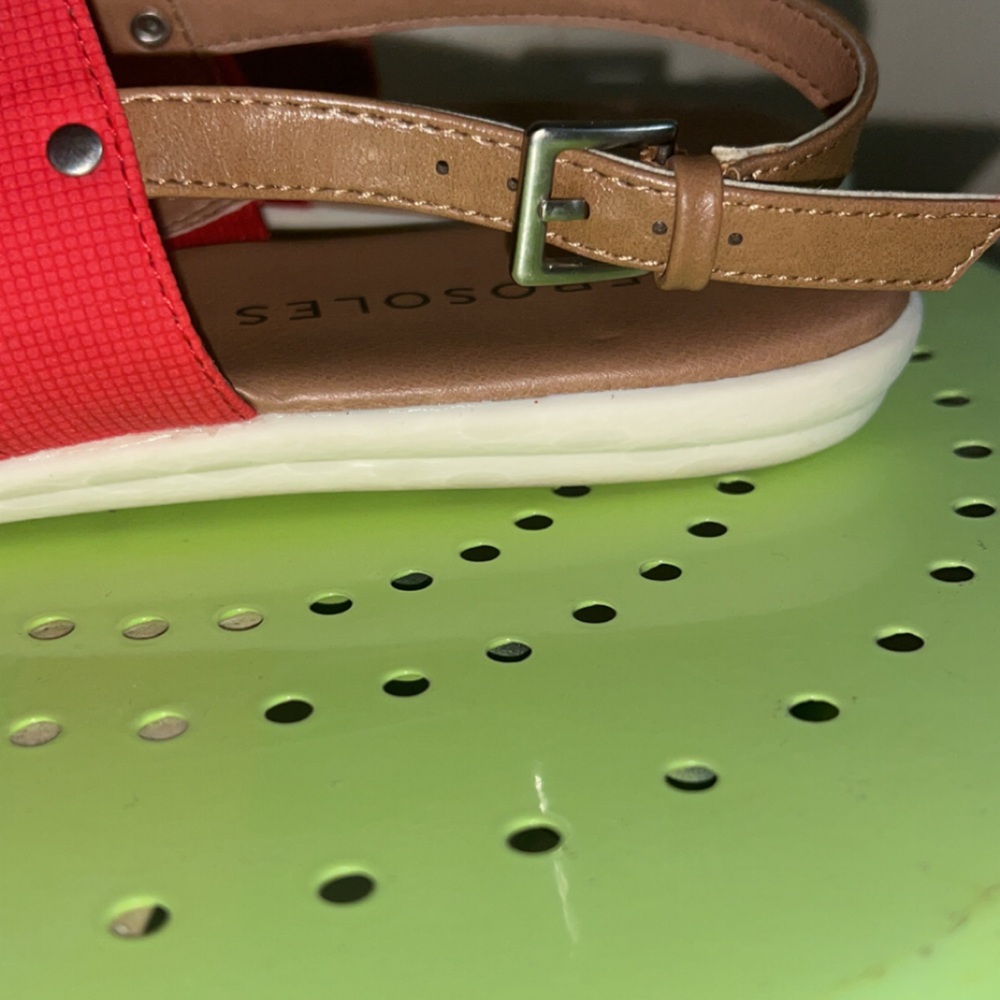 AEROSOLES Red and Brown T-Strap Sandals - Picture 5 of 6
